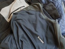 Funkn termoprdlo znaky Simms Fishing vysok kvality.