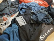 V nabdce je kompletn 1. i 2. vrstva obsahujc termotrika, spodky, overaly, spodky, ponoky i boxerky.