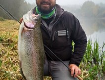 PK2 - Velk duhk, kter neodolal mmu podpovrchovmu vzoru AR Black & White Bit a po zseku m podn procviil! Peji Vm pohodov rybsk chvle a mnoho pknch lovk! Ale