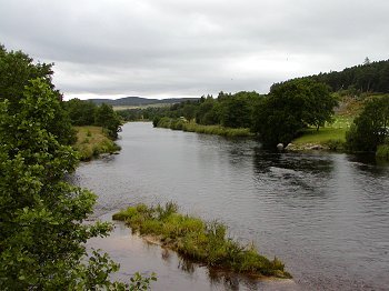 Světoznámá lososí řeka Spey u Pitlochry