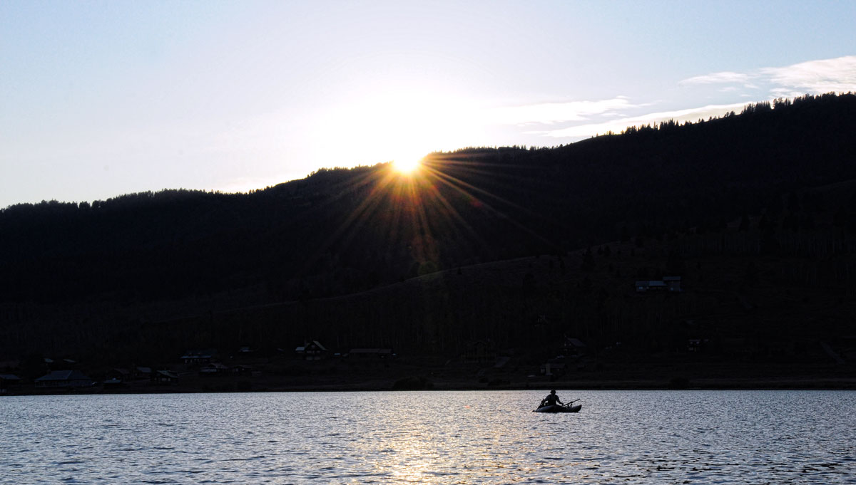 Evening-on-Henrys-Lake