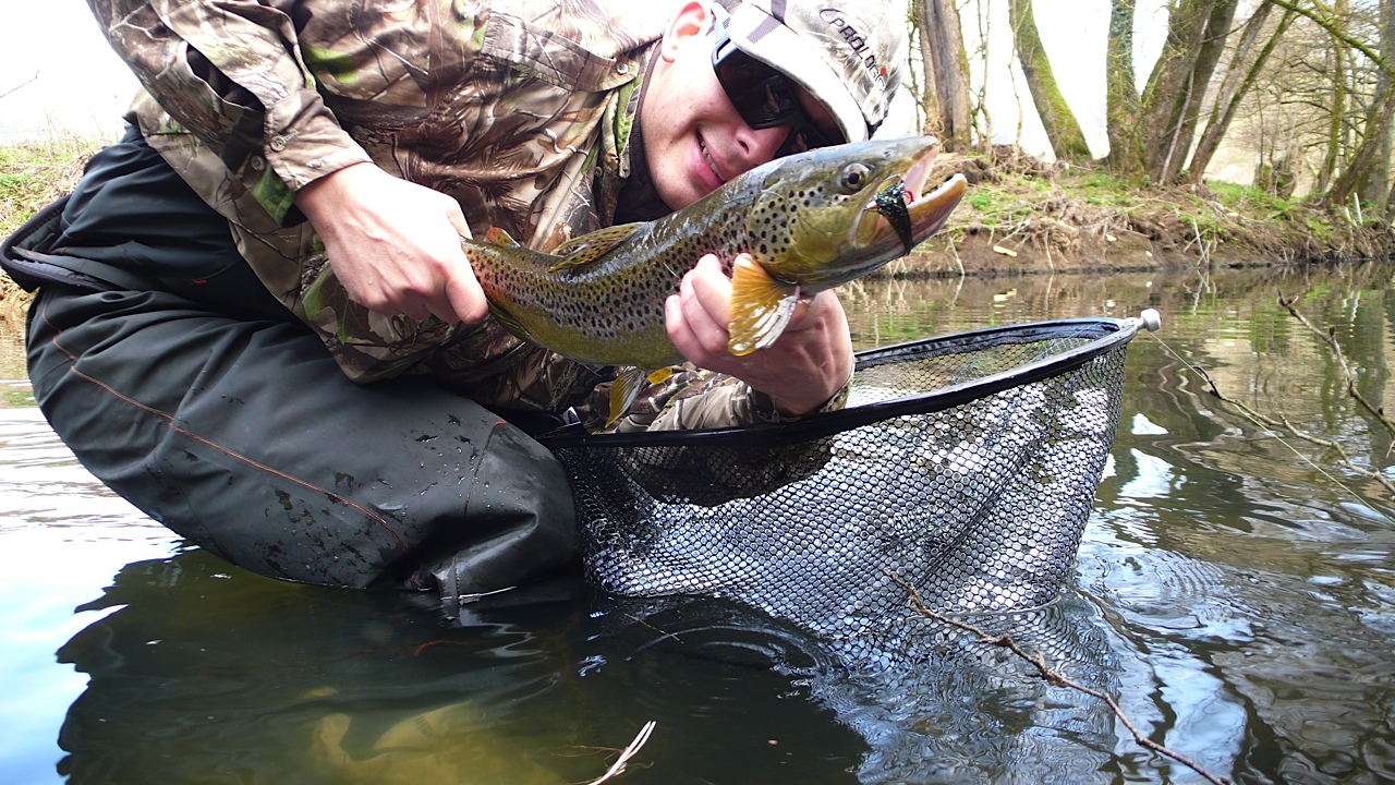 Again one of my favorite streamer because it�s a streamer to catch pikes and big trouts...