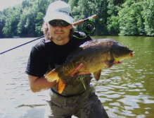 S pěkným kaprem, který neodolal mé AR Carp Tuty, aneb vzpomínky na mládí :-)