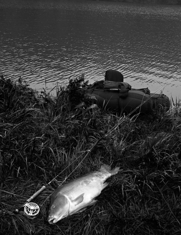 Kap�� z�ti�� s m�m v�rn�m par��kem - belly-boatem Guideline Drifter.