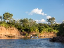 Lov z driftujícího člunu