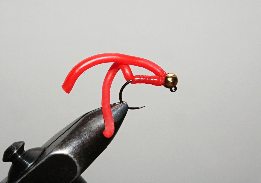 Gold Head Red Worm Jig - Velice �sp�n� vzor na poto��ky a duh�ky!