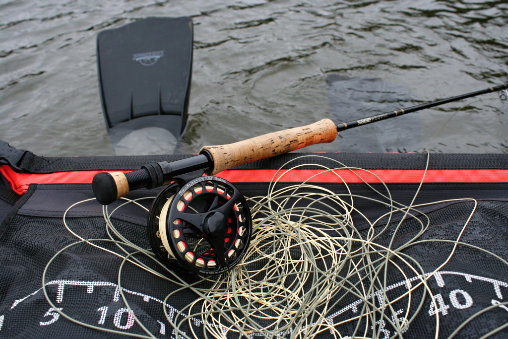 Pohodi�ka na boatu! V hlavn� roli: Hanak Competition Long Cast Hover Ltd. - p�ipravena k dal��mu hodu.