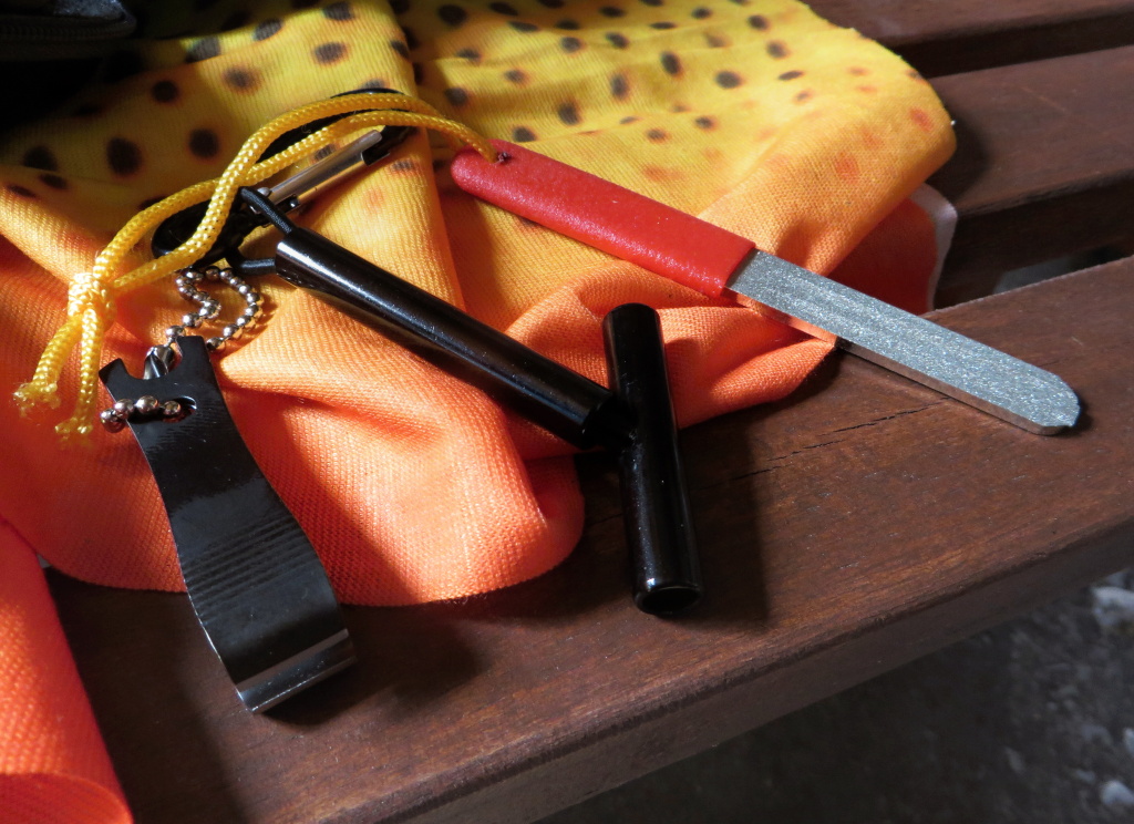 Leichi cvak�tko, dr��k n�vazc� a brousek h��k�. V�born� a jednoduch� dopl�ky za hubi�ku!