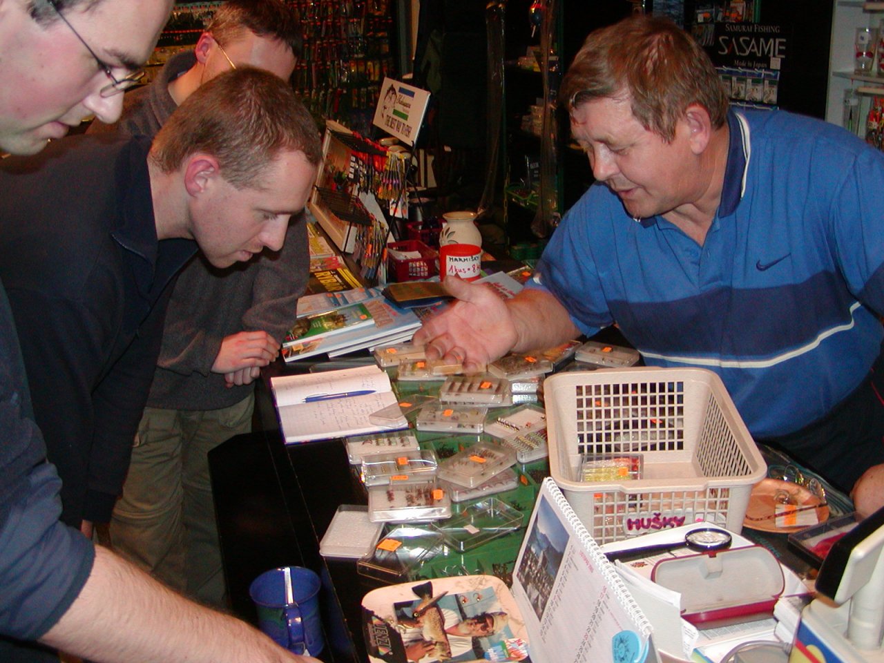 V ryb��sk�m obchod� v Sokolov�