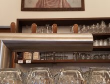 Konzumace alkoholu pod dohledem