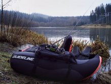 Ranní mrazík zatáhl tenkým ledem příbřežní partie! Asi dobře víte, že když už se nemůžete dočkat první jarní výpravy, nic vás nezastaví! Ani tento velice studený jarní den! A pokud chcete jít štěstí naproti, Guideline Drifter Kick Boat je správnou volbou!