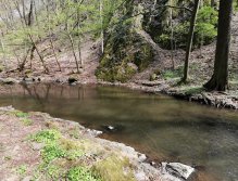 Zbirožský potok u Skryjských jezírek