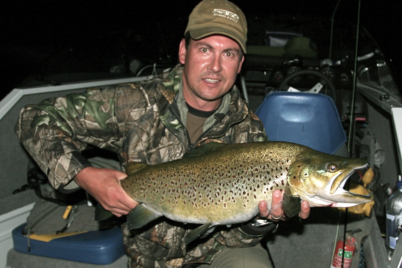 12lb Monster mouse eating Brown - fell to a deer hair mouse fly