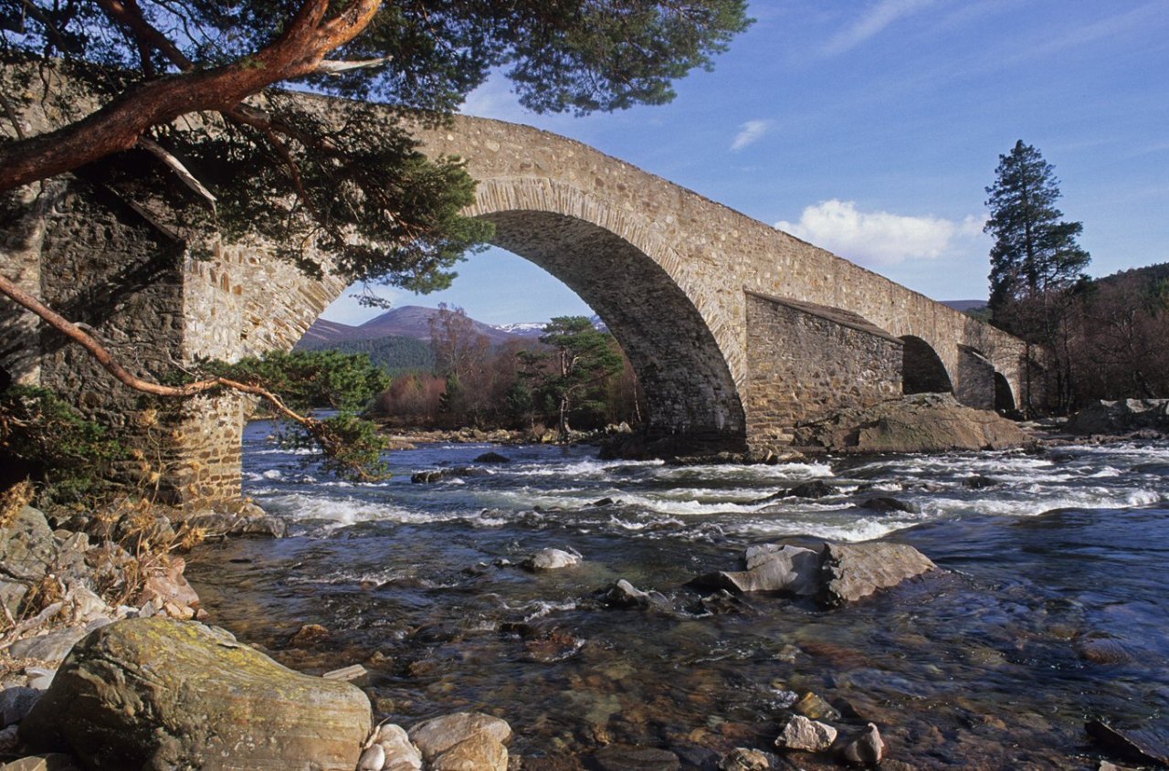 Old Bridge, River Dee
