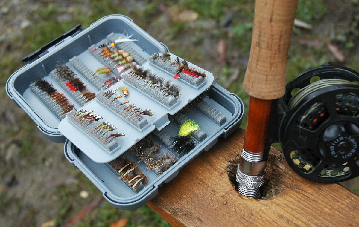 Fly box for river San
