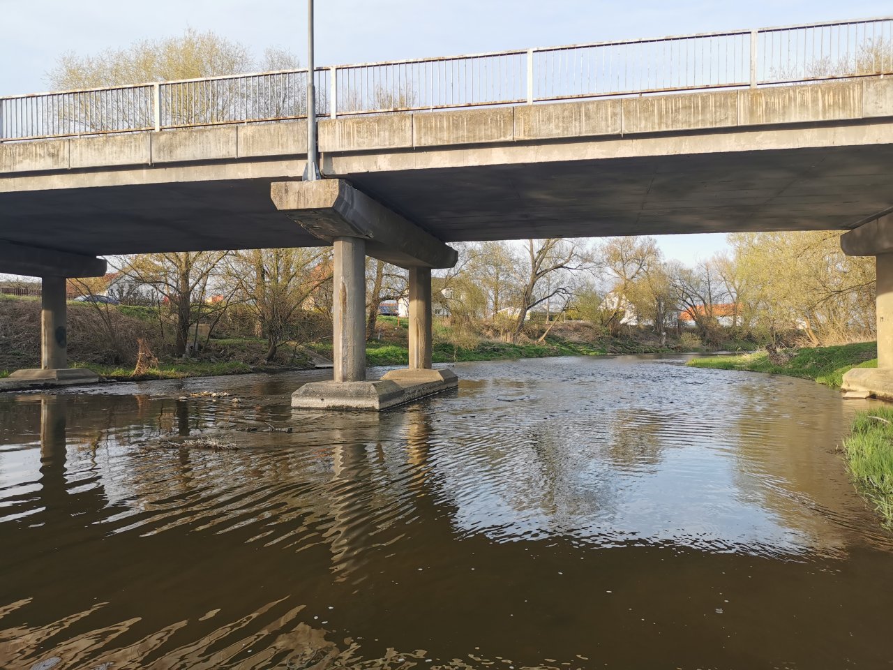 Mu�ka�en� na Radbuze v Chot�ov�