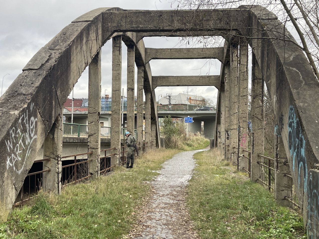 Svatava u "trojmost�" u ulice Citick�