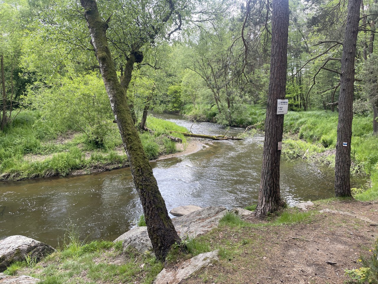 Mal�e na soutoku s �ernou