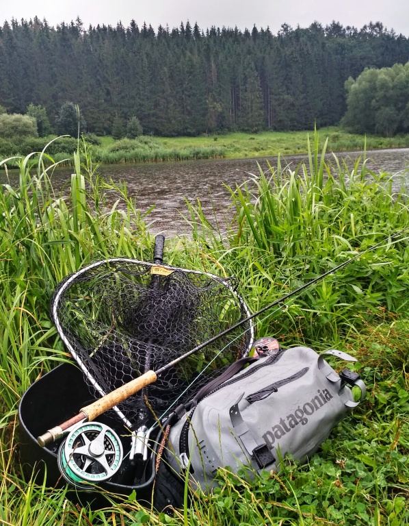 Letn� podmra�en� pohodi�ka na m�m obl�ben�m pstruhov�m stoj�ku. M�m v�e, co pot�ebuji, abych byl mobiln� a lovecky �sp�n�! ;-)