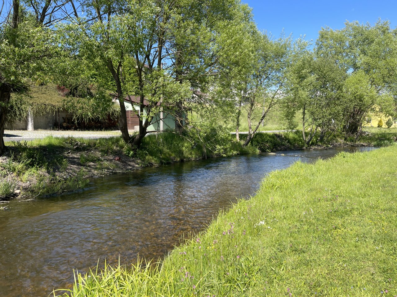 Mal�e pod Doln�m Dvo�i�t�m