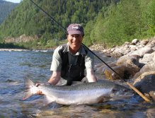 Olivier Plasseraud se svým fantastickým atlantským lososem o délce 117 cm uloveným v Bridgepool