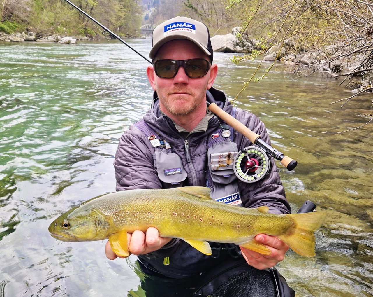 Jarn� mu�ka�sk� v�prava za slovinsk�mi mohyk�ny