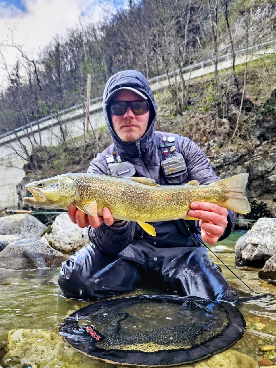 Jarn� mu�ka�sk� v�prava za slovinsk�mi mohyk�ny