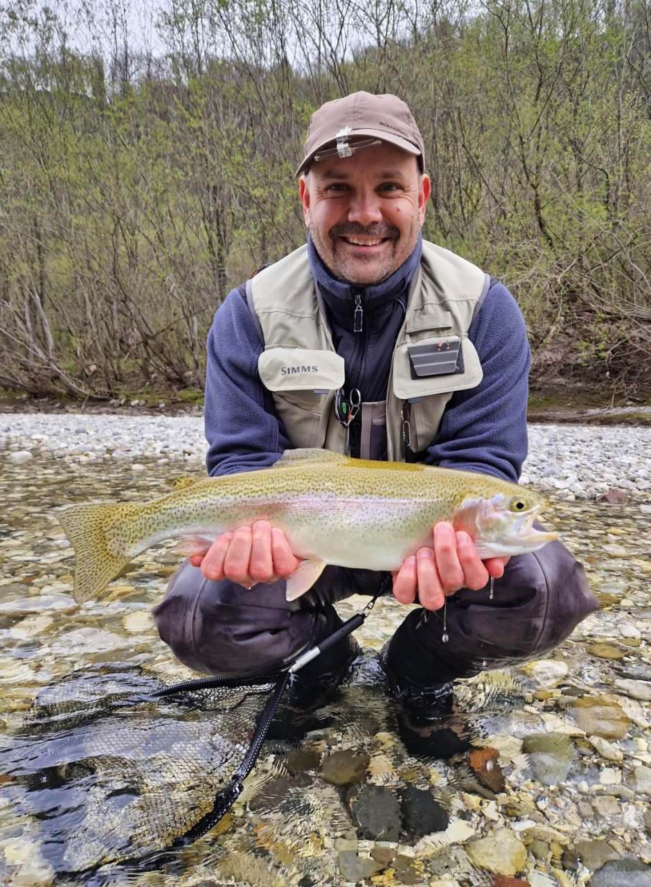 Jarn� mu�ka�sk� v�prava za slovinsk�mi mohyk�ny