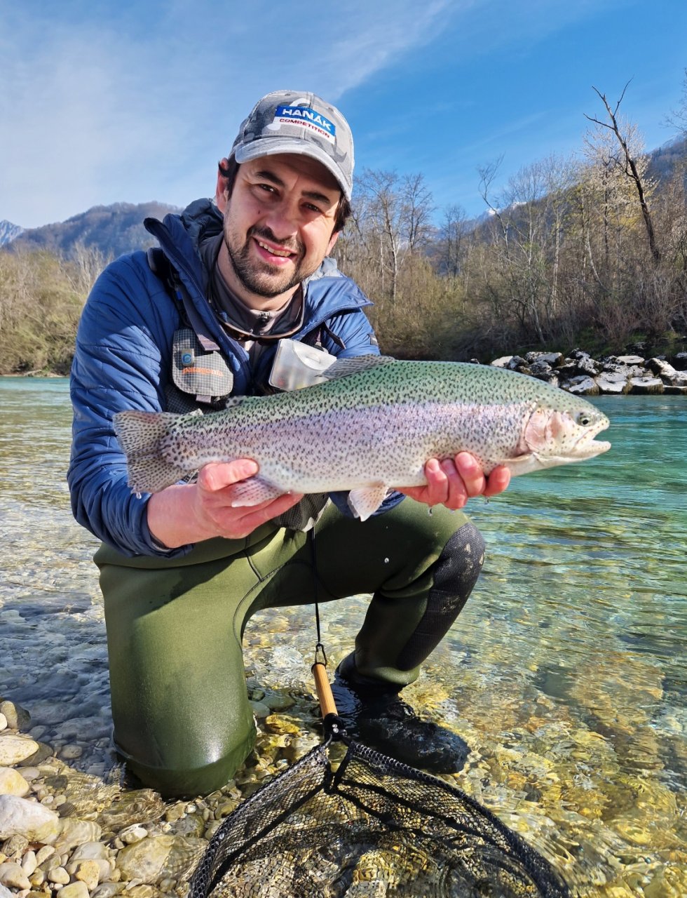 Jarn� mu�ka�sk� v�prava za slovinsk�mi mohyk�ny