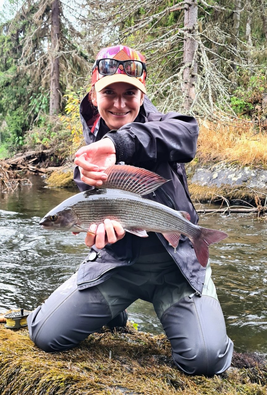 S mu�ka�sk�m prutem ve �v�dsku t�ikr�t za sebou