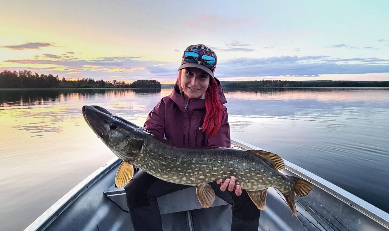 S mu�ka�sk�m prutem ve �v�dsku t�ikr�t za sebou