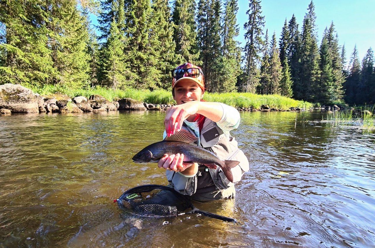 S mu�ka�sk�m prutem ve �v�dsku t�ikr�t za sebou