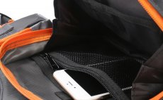 Mukask taka pes rameno Leichi Sling Bag V-Cross - Detail