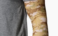 Ochrann� ruk�vy Buff Original UV Arm Sleeves v akci