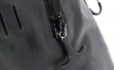 Vodovzdorn batoh Leichi Weatherly Avid Waterproof Backpack 25 L - Hlavn zip