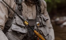 Drk prutu Smith Creek Rod Clip+ With Zinger Blue