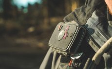 Krabika na muky Fulling Mill Fly Patch Grey - V akci