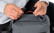 Mu�ka�sk� vodovzdorn� batoh s rolovac�m zav�r�n�m Guideline Experience Waterproof Rolltop 21