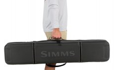 Pouzdro na mukask vybaven Simms GTS Spey Vault Carbon