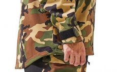 Ryb��sk� bunda Simms CX Jacket Woodland Camo