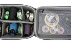 Ta�ka na mu�ka�sk� navij�ky Simms GTS Reel Vault Carbon