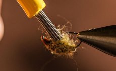 Vyesva dubbingu Loon Outdoors Ergo Dubbing Pick