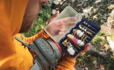 Krabika na muky Fulling Mill Dry Fly & Hopper Box Blue - V akci