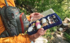 Krabika na muky Fulling Mill Dry Fly & Hopper Box Blue - V akci