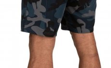 Ryb��sk� �ortky Simms Seamount Board Short Woodland Camo Storm