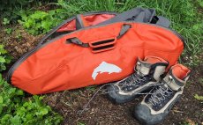 Ta�ka na brod�c� kalhoty a boty Simms - V akci