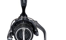 P��vla�ov� navij�k Shimano Vanquish FA Competition Edition - P�edn� strana