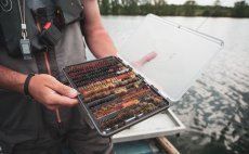 Krabika na muky Fulling Mill Guide Box Grey - V akci